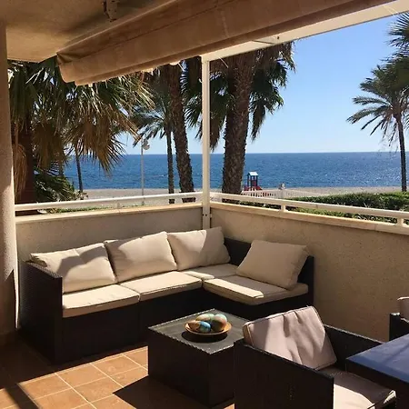 Frente Al Mar